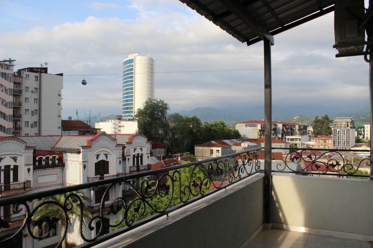 Union Hotel Batumi Exterior foto