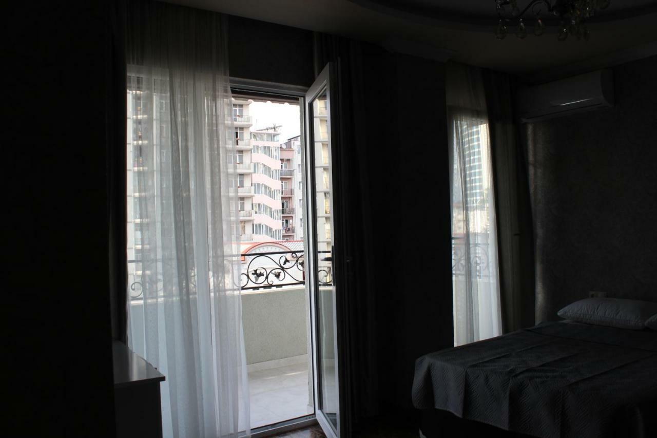 Union Hotel Batumi Exterior foto