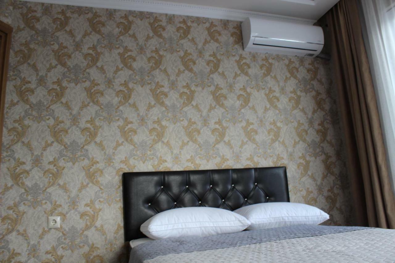 Union Hotel Batumi Exterior foto