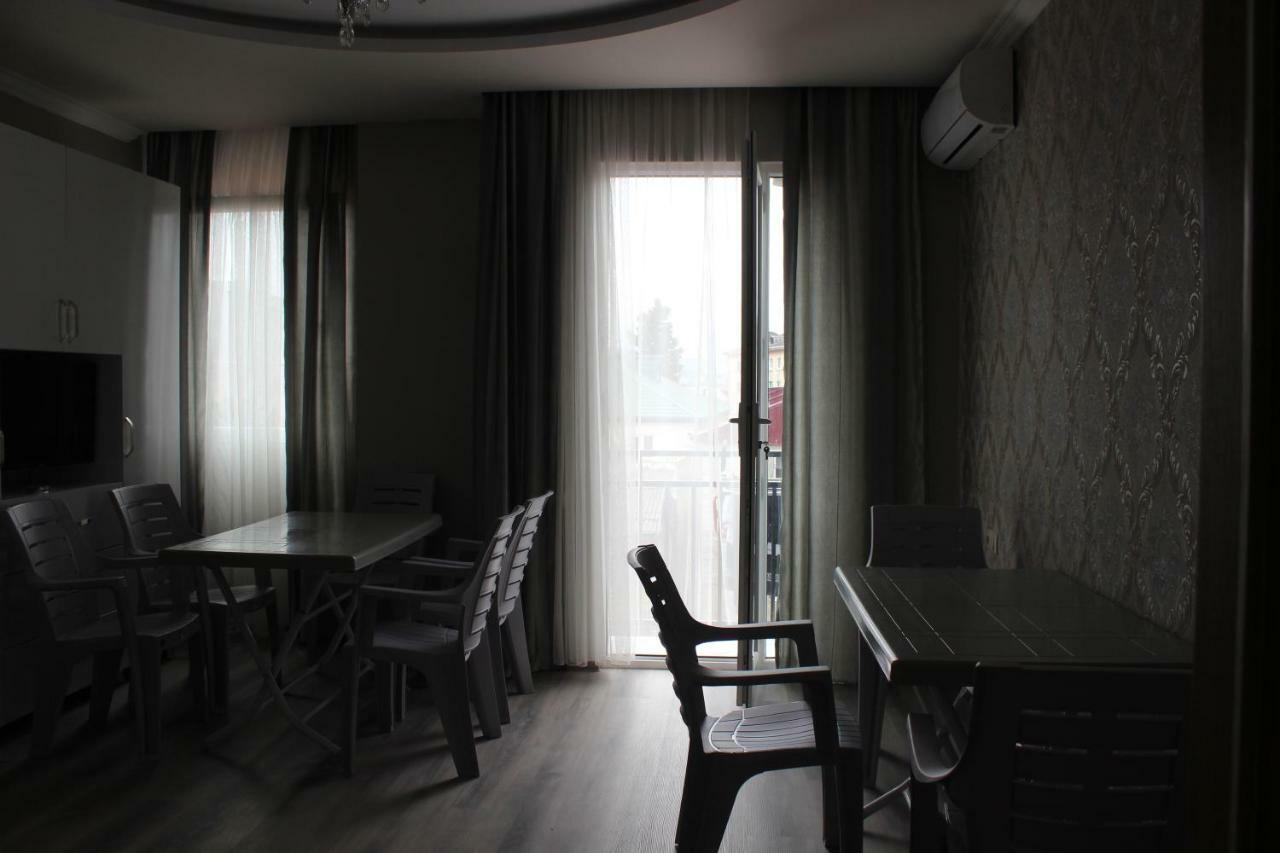 Union Hotel Batumi Exterior foto